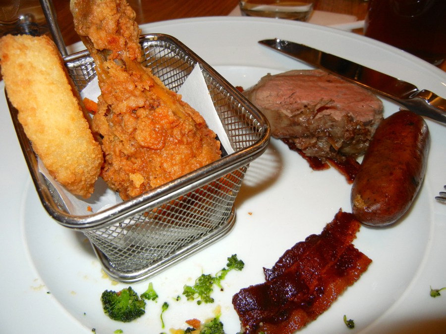 Fried chicken in a cute basket.
