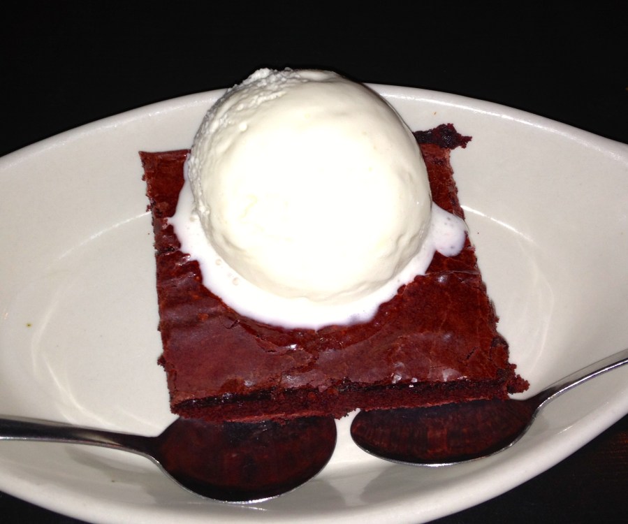 Cream cheese ice cream instead of cream cheese icing.  Nice touch.